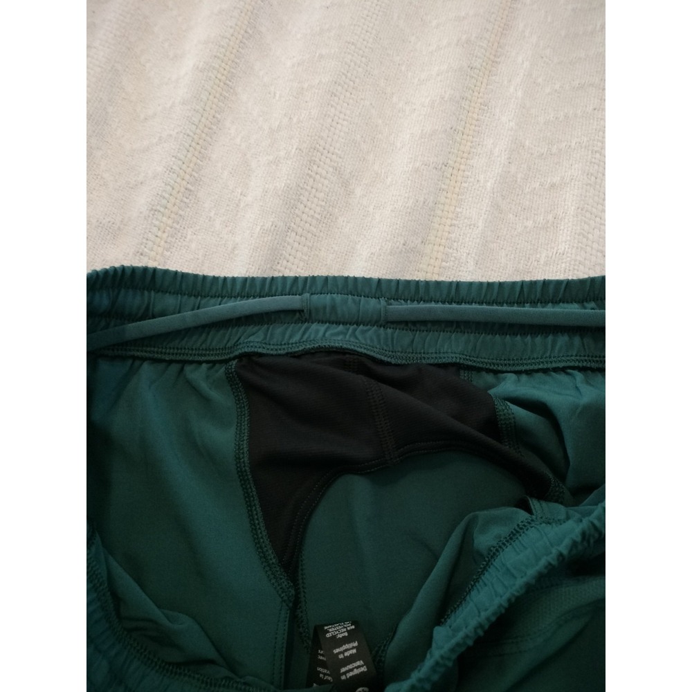 NWT Lululemon Pace Breaker Short 9" Size L Green Swift Athletic Gym Run LL - Picture 8 of 13